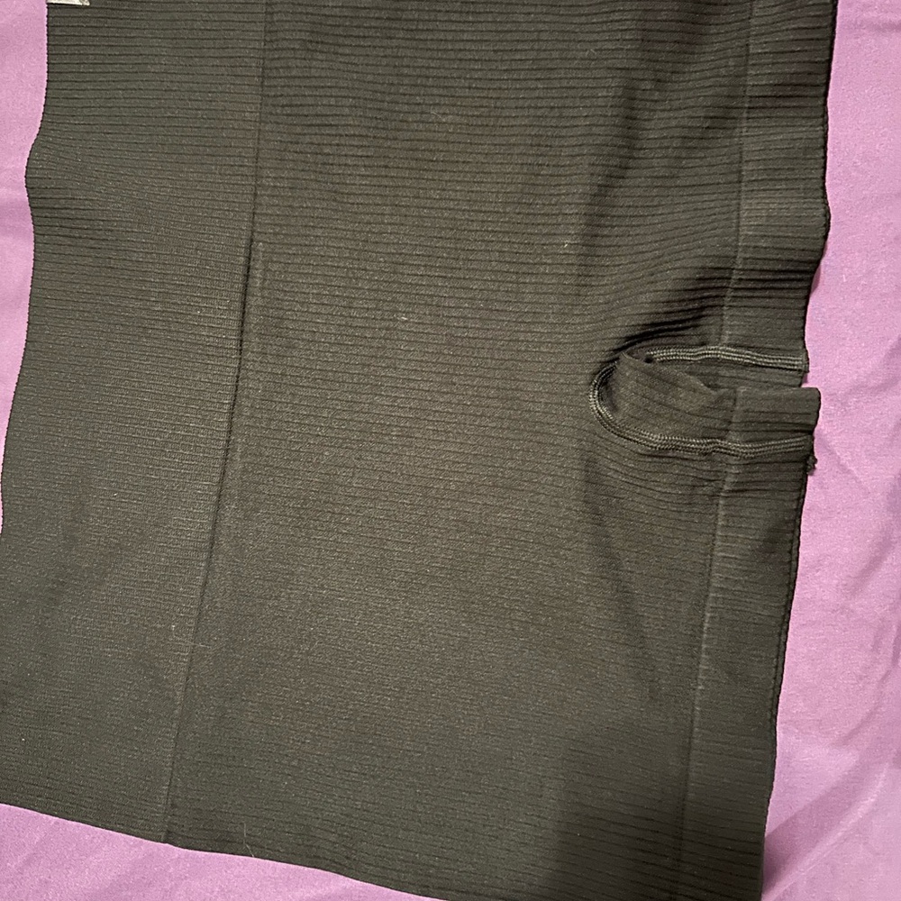 Black Ribbed Ryderwear gym shorts size large